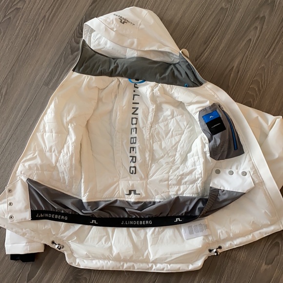 J Lindeberg Jacket - Picture 3 of 5